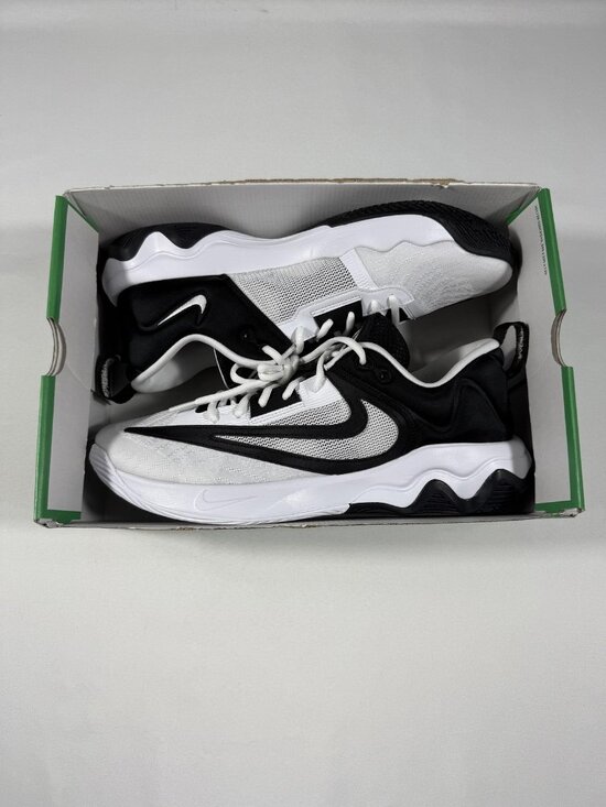 New Nike Giannis Immortality 3 Shoes Mens Size 13 White Black DZ7533-100 main image 8